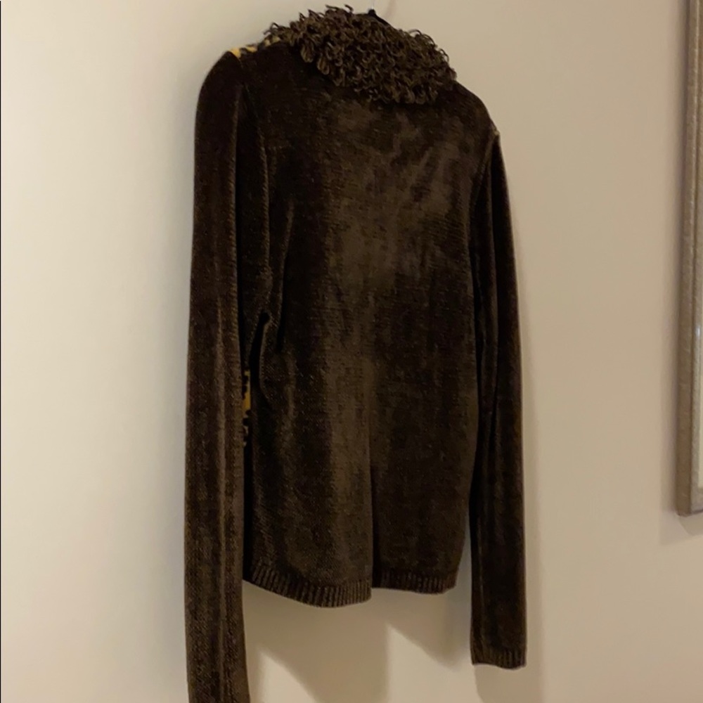 Sweater - Picture 3 of 3